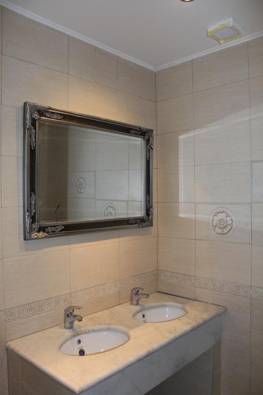 تْشيرسيك نوفي Novi Apartments الغرفة الصورة