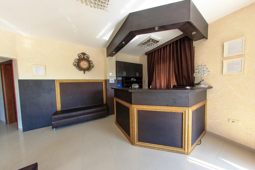 تْشيرسيك نوفي Novi Apartments المظهر الخارجي الصورة