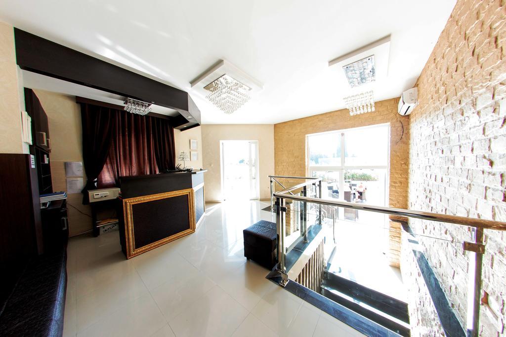 تْشيرسيك نوفي Novi Apartments المظهر الخارجي الصورة
