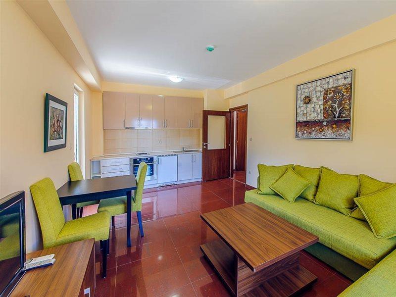 تْشيرسيك نوفي Novi Apartments المظهر الخارجي الصورة