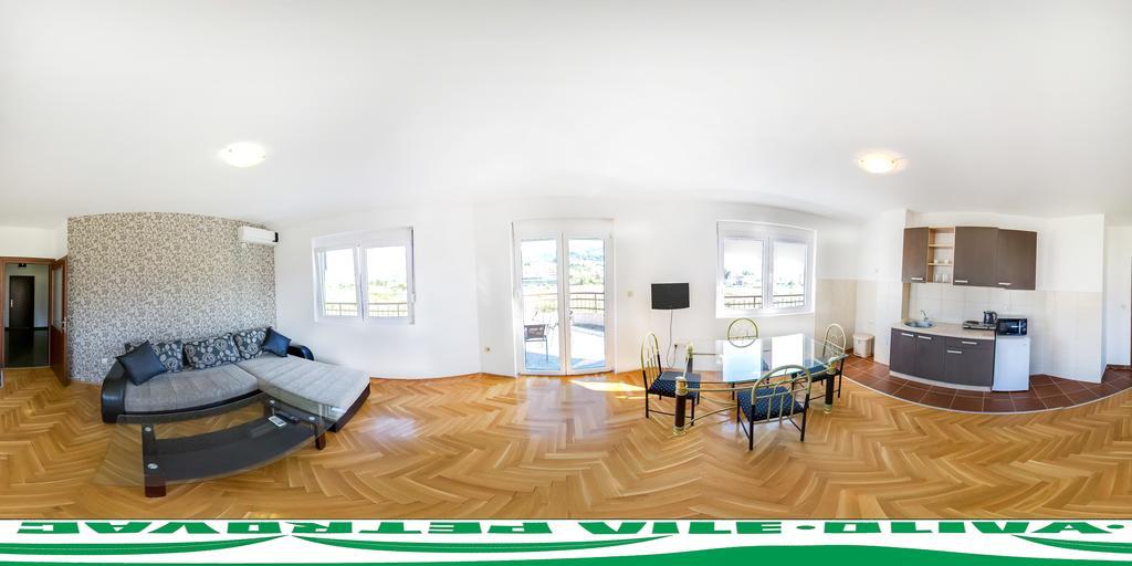 تْشيرسيك نوفي Novi Apartments المظهر الخارجي الصورة